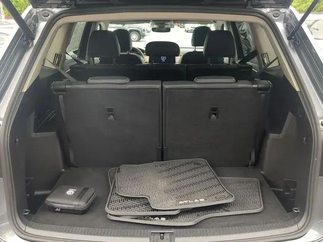 2025 Volkswagen Atlas 2.0T SE