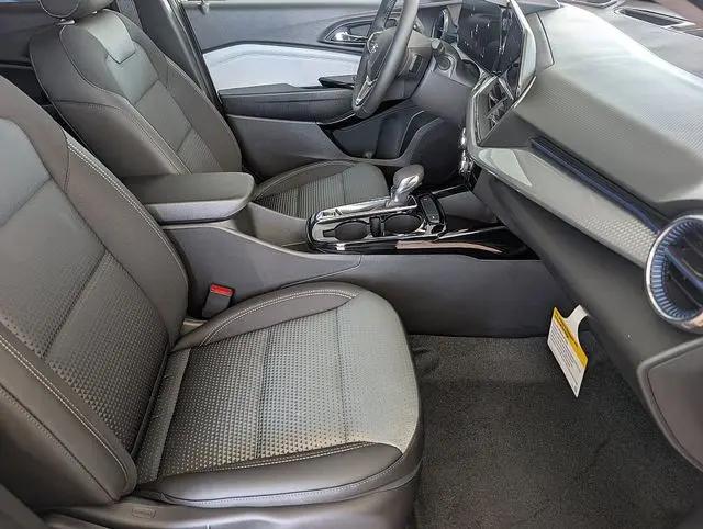 2026 Chevrolet Trax FWD LT