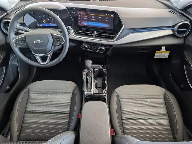 2026 Chevrolet Trax FWD LT