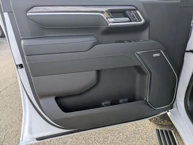 2026 Chevrolet Silverado 2500HD Crew Cab, Standard Bed, LTZ, 4WD