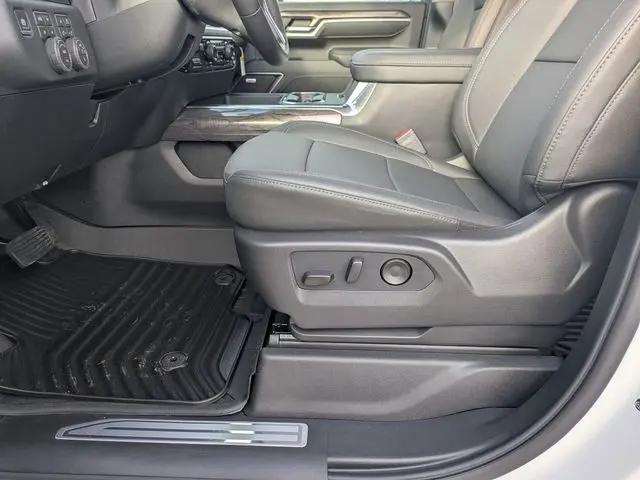 2026 Chevrolet Silverado 2500HD Crew Cab, Standard Bed, LTZ, 4WD