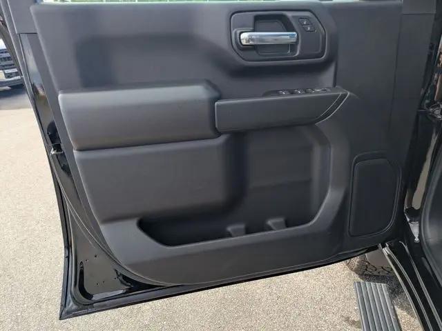 2025 Chevrolet Silverado 2500HD 4WD Crew Cab Standard Bed Custom