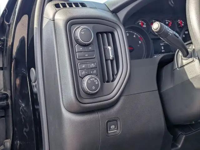 2025 Chevrolet Silverado 2500HD 4WD Crew Cab Standard Bed Custom