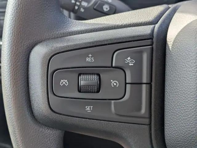2025 Chevrolet Silverado 2500HD 4WD Crew Cab Standard Bed Custom