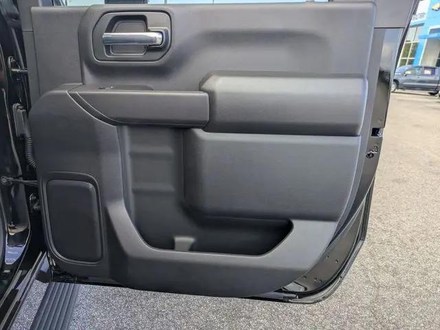 2025 Chevrolet Silverado 2500HD 4WD Crew Cab Standard Bed Custom
