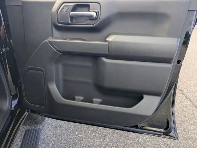 2025 Chevrolet Silverado 2500HD 4WD Crew Cab Standard Bed Custom