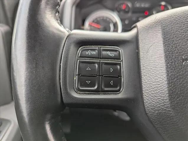 2020 Ram 1500 SLT Crew Cab 4x4 5'7" Box