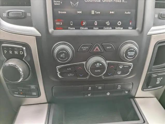2020 Ram 1500 SLT Crew Cab 4x4 5'7" Box