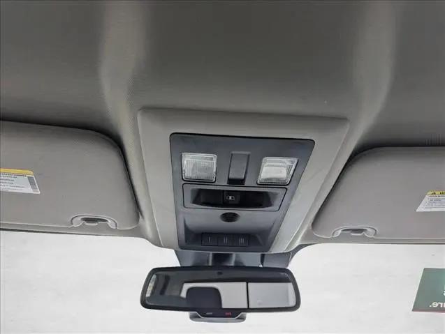 2020 Ram 1500 SLT Crew Cab 4x4 5'7" Box