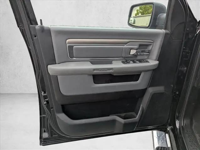 2020 Ram 1500 SLT Crew Cab 4x4 5'7" Box