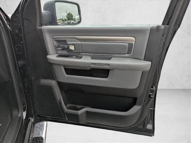 2020 Ram 1500 SLT Crew Cab 4x4 5'7" Box