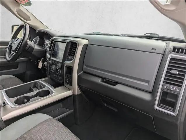 2020 Ram 1500 SLT Crew Cab 4x4 5'7" Box