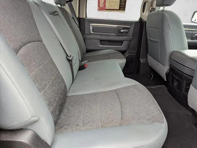 2020 Ram 1500 SLT Crew Cab 4x4 5'7" Box
