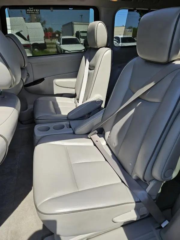 2012 Nissan Quest LE