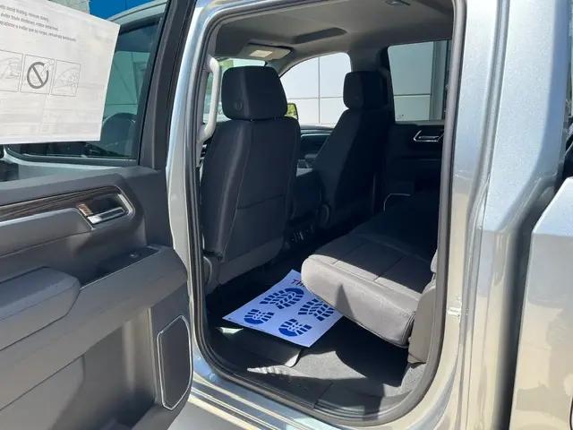 2026 Chevrolet Silverado 1500 4WD Crew Cab Short Bed LT with 2FL