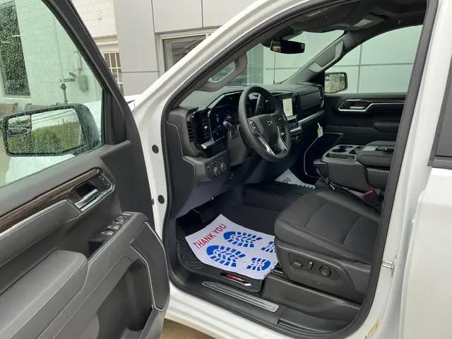 2026 Chevrolet Silverado 1500 4WD Crew Cab Short Bed RST