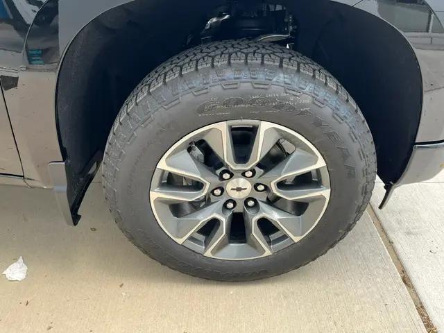 2026 Chevrolet Silverado 1500 4WD Crew Cab Short Bed RST