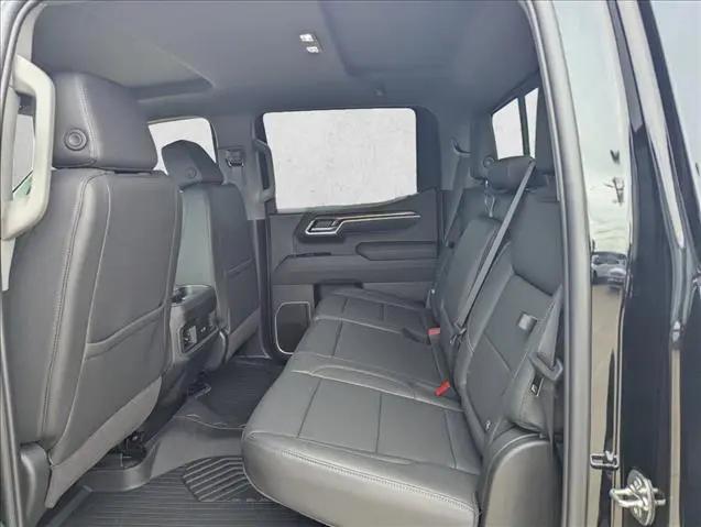 2026 Chevrolet Silverado 1500 4WD Crew Cab Standard Bed LT