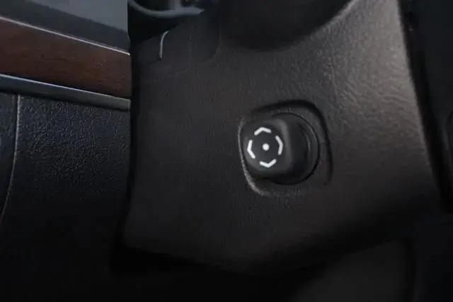2017 Toyota Land Cruiser V8