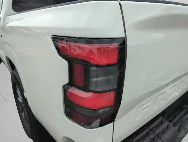 2026 Nissan Frontier Crew Cab SV 4x2
