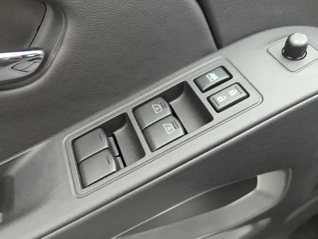 2026 Nissan Frontier Crew Cab SV 4x2