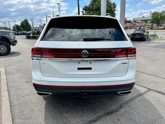 2026 Volkswagen Atlas SE with Technology