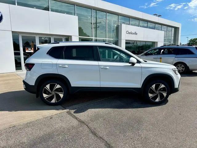 2026 Volkswagen Taos SE
