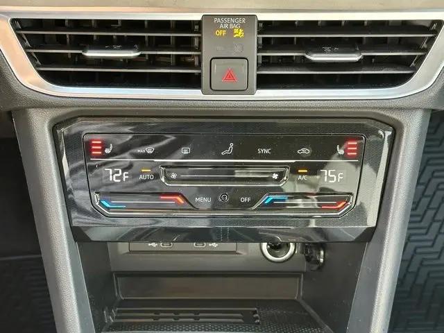 2026 Volkswagen Taos SE
