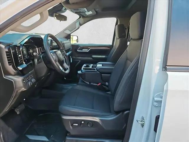 2026 Chevrolet Silverado 1500 4WD Crew Cab Short Bed RST