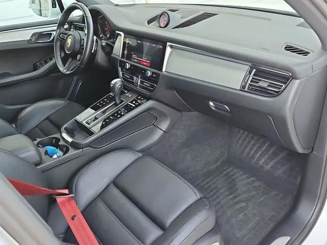 2024 Porsche Macan S
