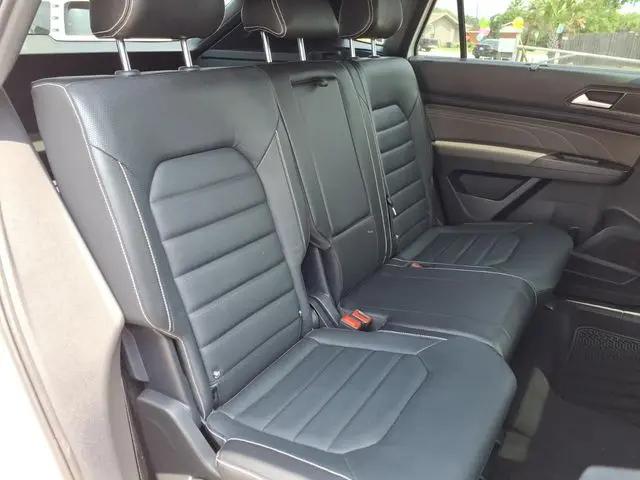 2022 Volkswagen Atlas Cross Sport 3.6L V6 SEL Premium R-Line
