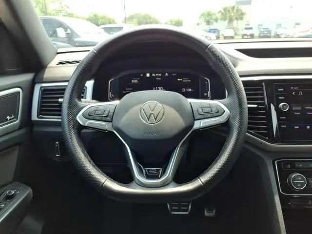 2022 Volkswagen Atlas Cross Sport 3.6L V6 SEL Premium R-Line