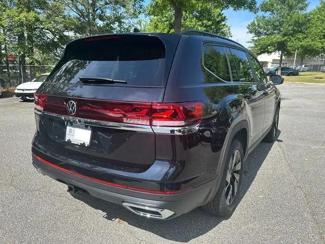 2026 Volkswagen Atlas SE with Technology