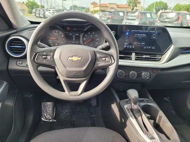 2024 Chevrolet Trax FWD SP