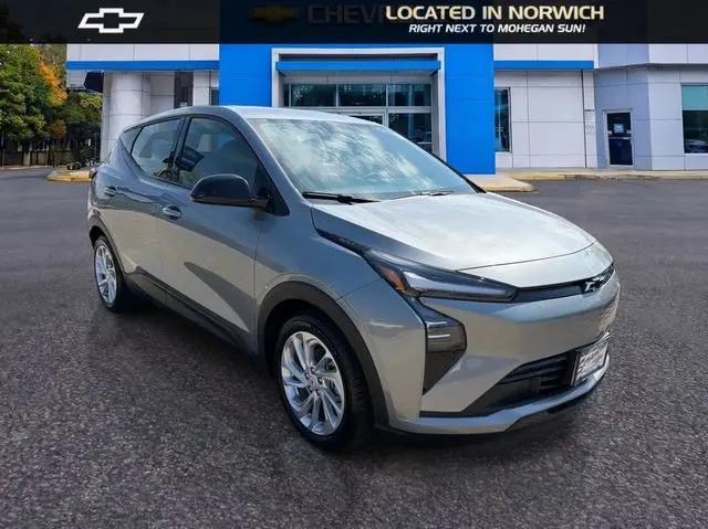 2027 Chevrolet Bolt LT FWD