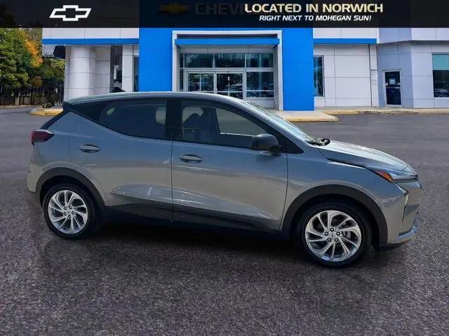 2027 Chevrolet Bolt LT FWD