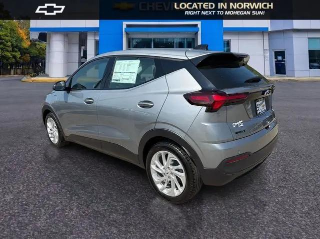 2027 Chevrolet Bolt LT FWD