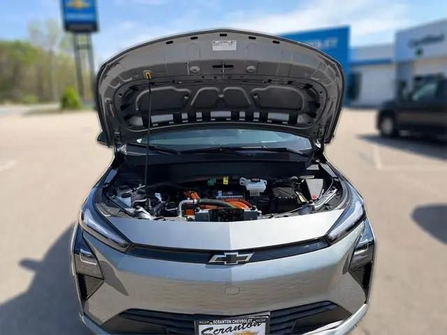 2027 Chevrolet Bolt LT FWD