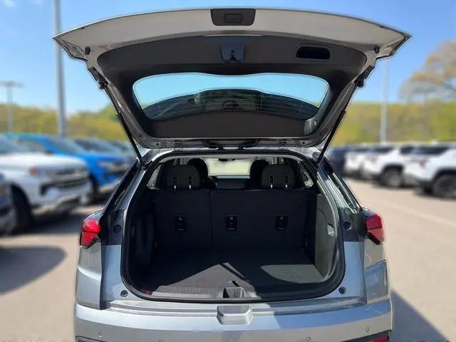 2027 Chevrolet Bolt LT FWD