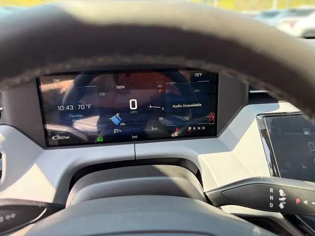 2027 Chevrolet Bolt LT FWD