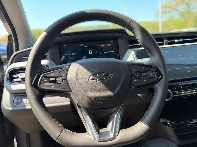 2027 Chevrolet Bolt LT FWD