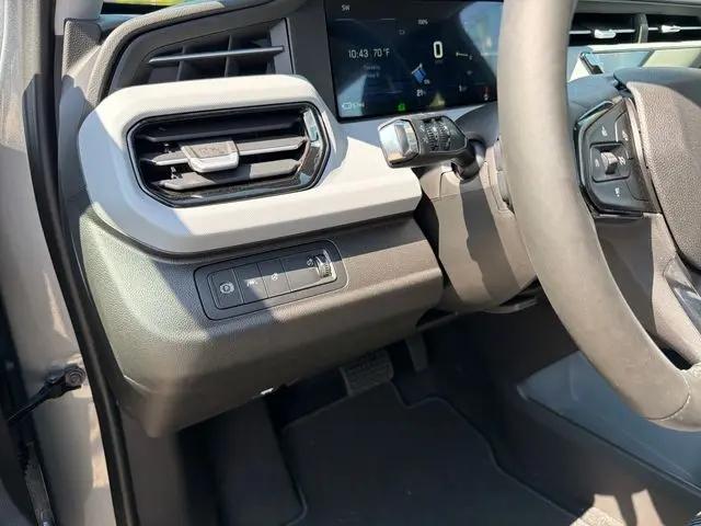 2027 Chevrolet Bolt LT FWD