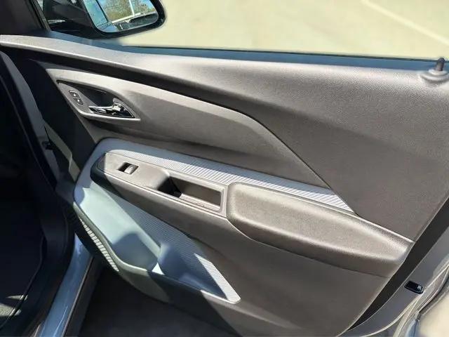 2027 Chevrolet Bolt LT FWD
