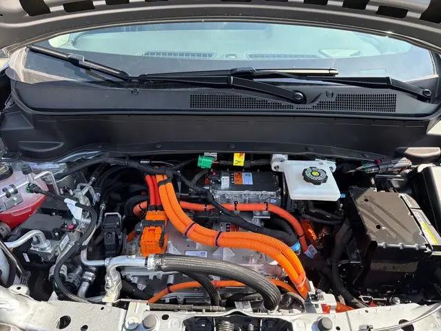 2027 Chevrolet Bolt LT FWD