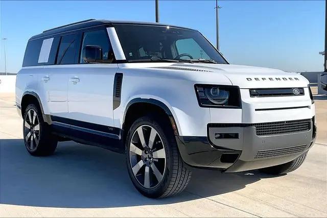 2026 Land Rover Defender P500 V8