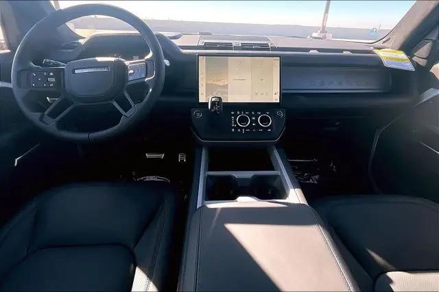 2026 Land Rover Defender P500 V8