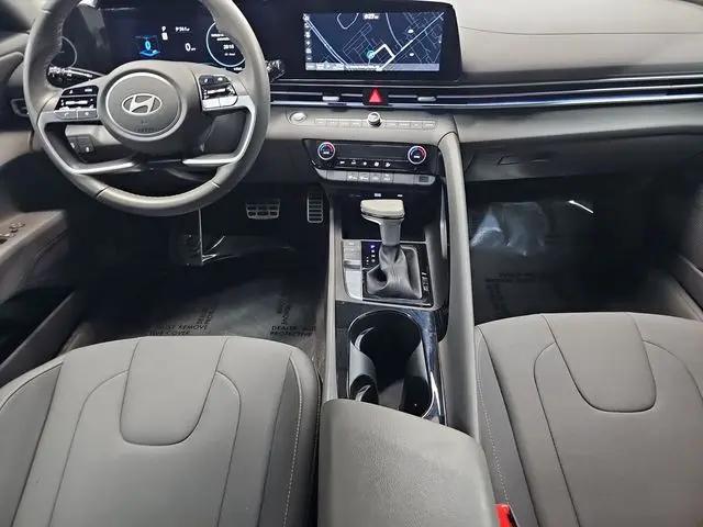 2025 Hyundai Elantra Hybrid SEL Sport