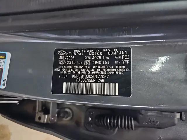 2025 Hyundai Elantra Hybrid SEL Sport