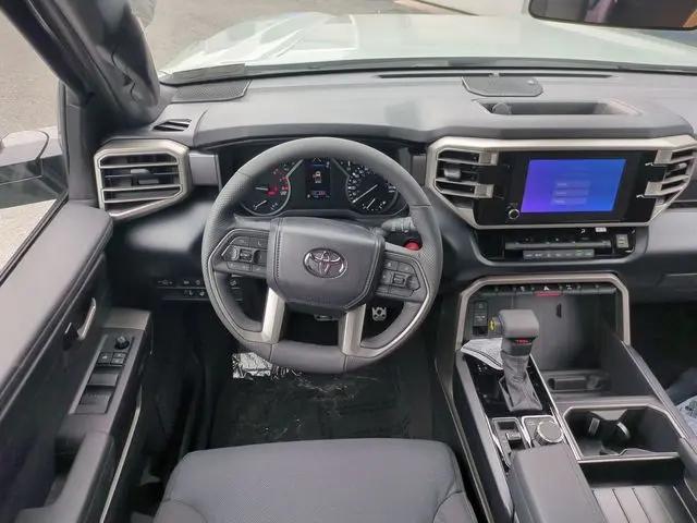 2026 Toyota Tundra SR5 CrewMax 5.5' Bed