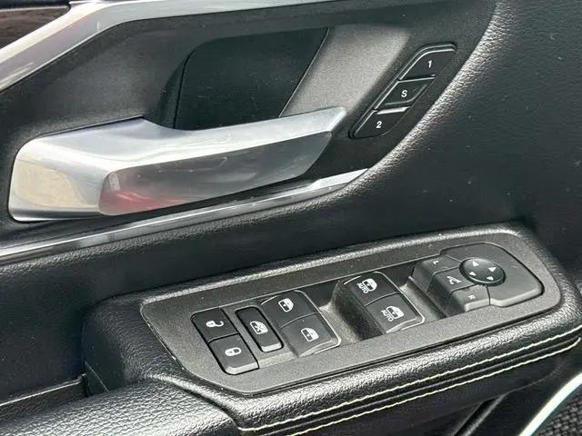 2025 Ram 1500 Laramie Crew Cab 4x4 5'7" Box
